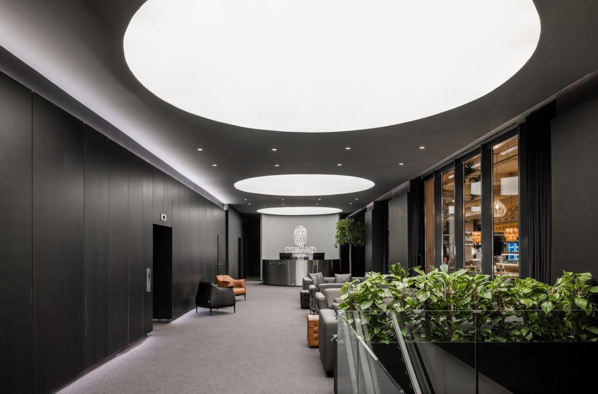 Derand Hotel Priština Exteriér fotografie