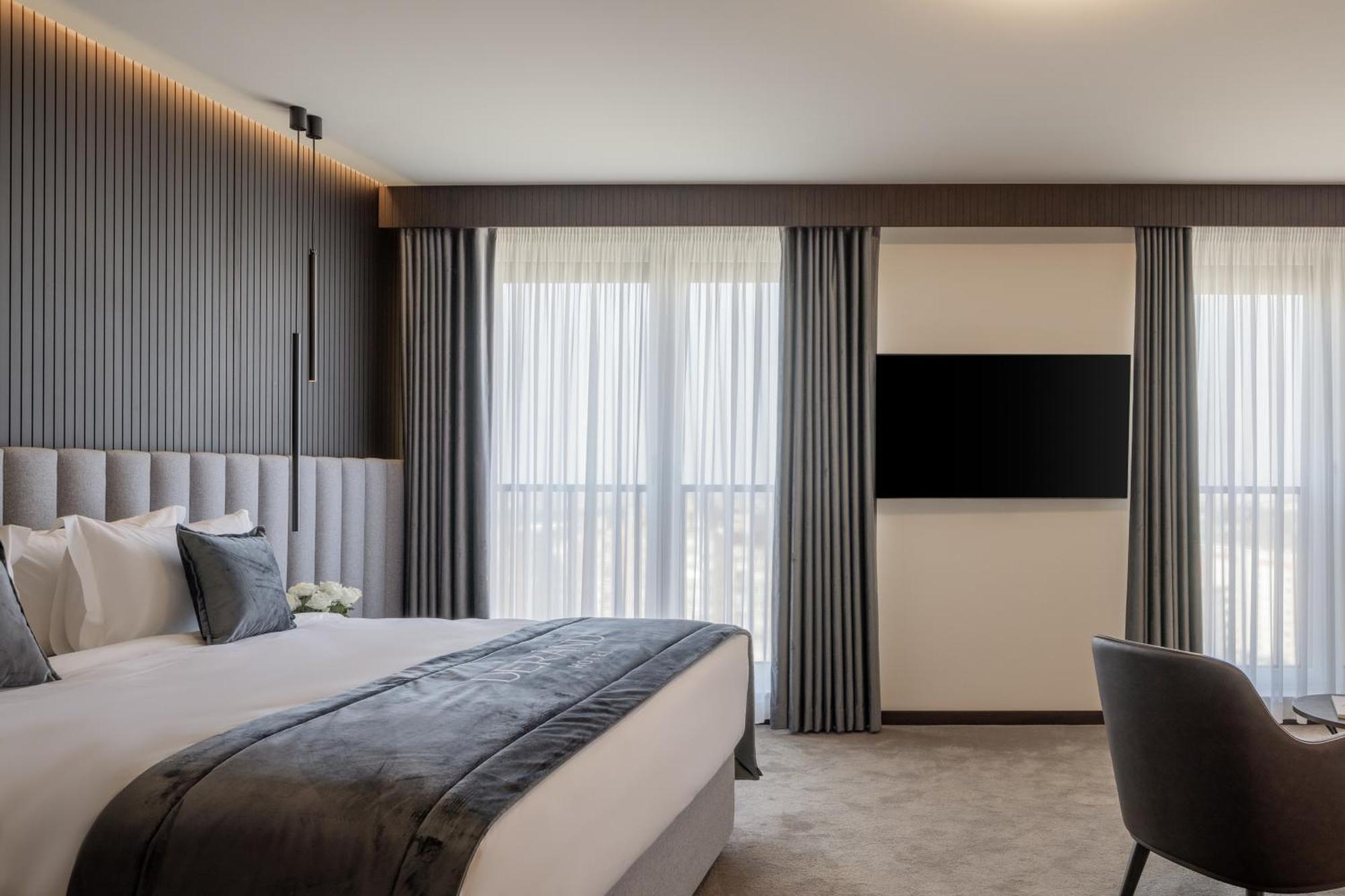 Derand Hotel Priština Exteriér fotografie
